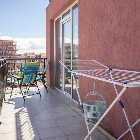 Central Couple Studio Pomorie Bagian luar foto