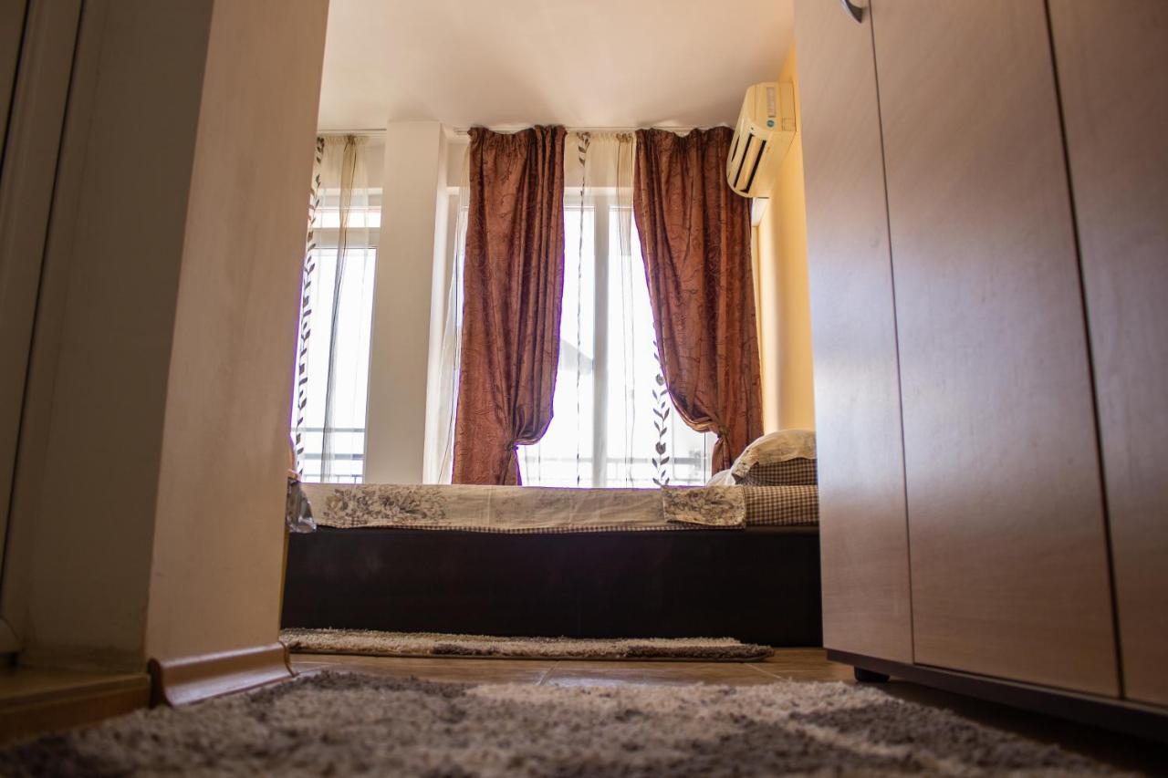 Central Couple Studio Pomorie Bagian luar foto