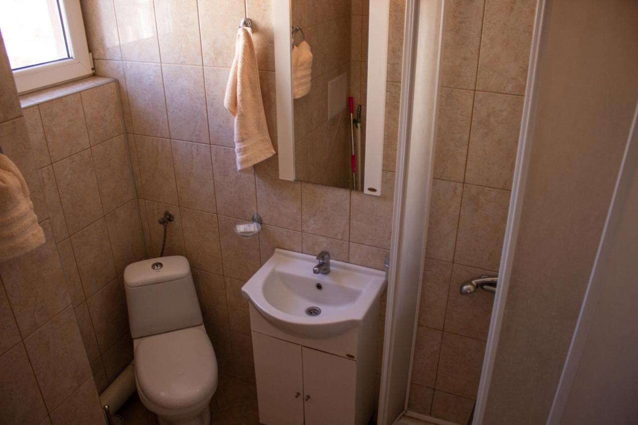 Central Couple Studio Pomorie Bagian luar foto