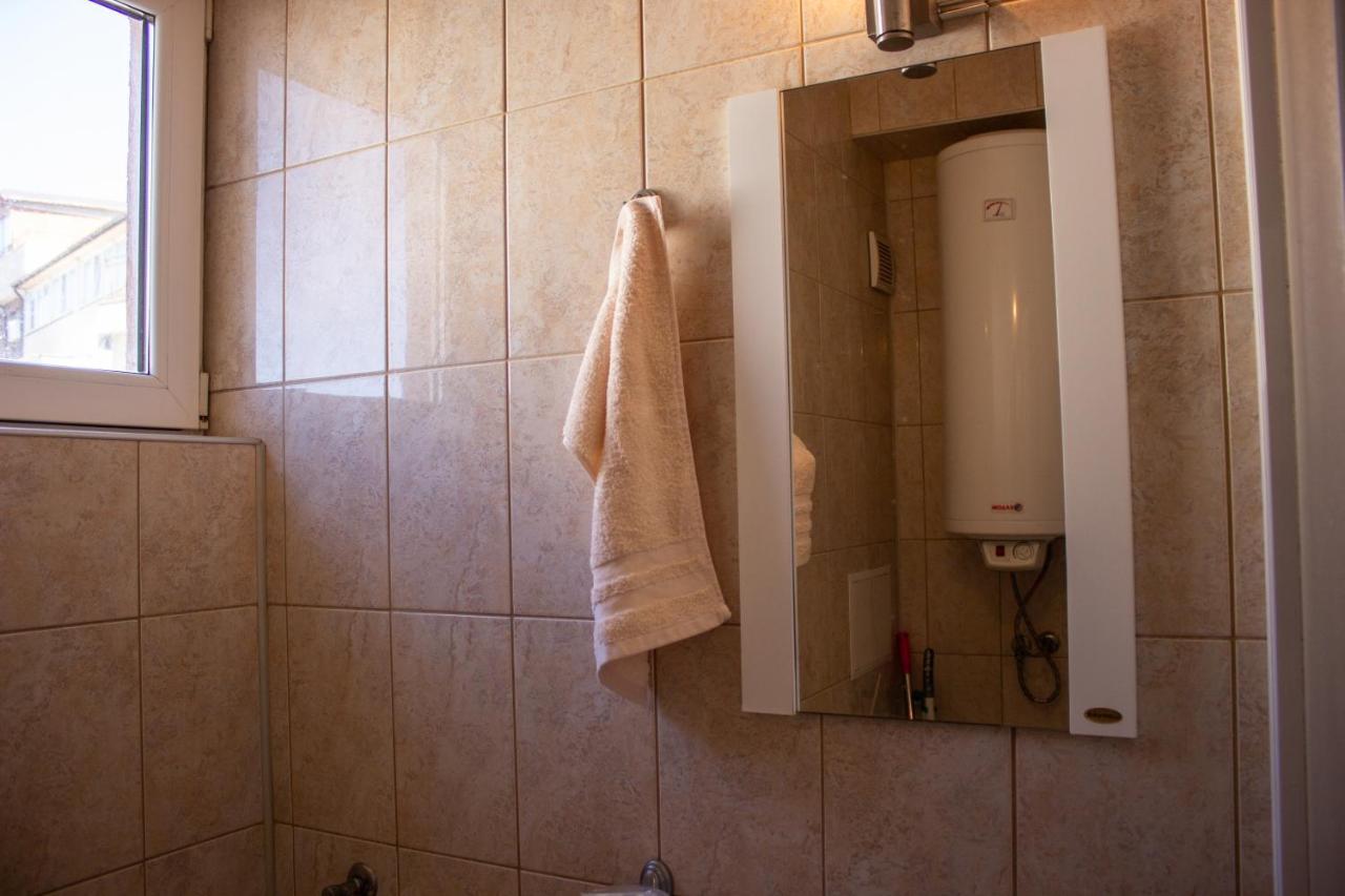 Central Couple Studio Pomorie Bagian luar foto