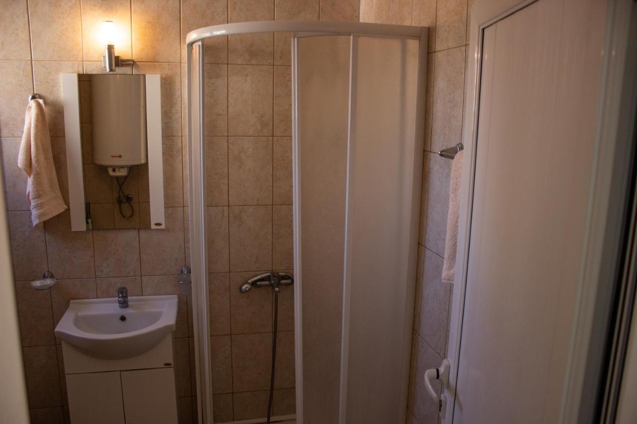 Central Couple Studio Pomorie Bagian luar foto